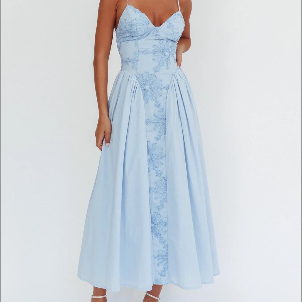 ISO Selfie Leslie Serifine Floral Embellished Maxi Dress Blue